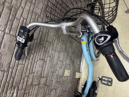東京23区配達無料　新基準　ブリヂストン　アシスタ　8.9Ah リチウム 電動自転車 中古 1902