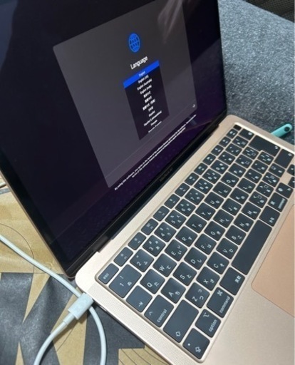 美品】（バッテリー容量100%) MacBook Air M1 ゴールドの通販はau PAY 