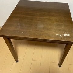 お取引中　伸長式ダイニングテーブル、椅子2脚セット