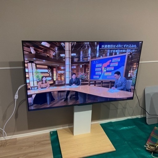 【ほぼ新品】WALL 壁寄せ テレビスタンド V2 CASTER ロータイプ