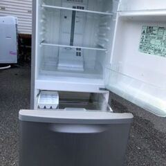 福岡市内配送設置無料　パナソニック Panasonic NR-B148W [冷蔵庫 （138L 右開き） シルバー]