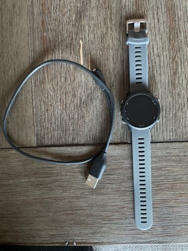 美品 GARMINフィットネス腕時計