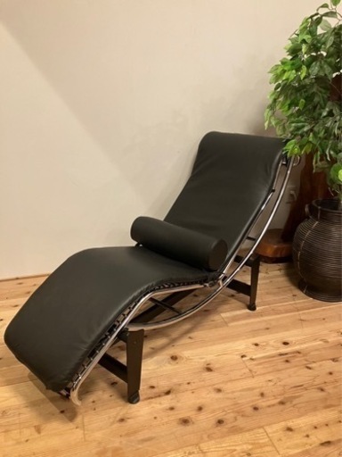ル・コルビジェ LC4 ソファ 本革 シェーズロング リプロダクト品 IDC