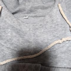 ジャンク★グレーパーカーМ猫ポケットあり𓃠の画像