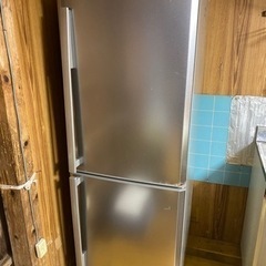 冷蔵庫　256L