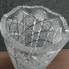 【大至急！】20万相当　ボヘミアンガラス　インテリア　切子　ガラス細工　　花瓶　フラワーベース　オブジェ　切子　の画像