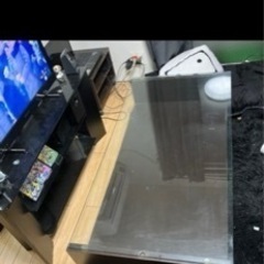 ガラステーブル