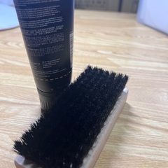 ドクターマーチンケア用品(ポリッシュクリームとブラシ)の画像