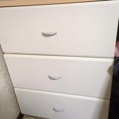 未使用　大型タンス
