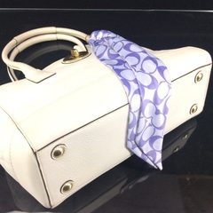 COACH オールドコーチ 白レザー＆シグネチャー 肩かけジップトートバッグの画像