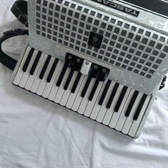 tascanni スタンダード60 ホワイト アコーディオン