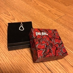 folli folli ペンダントトップ　未使用品