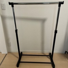 ハンガーラックの画像