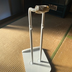 コードレス掃除機スタンドの画像