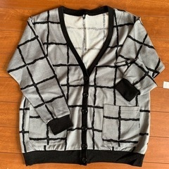 カーディガン　Mサイズ