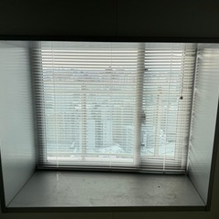 突っ張りブラインド　W1100x H940 (mm)