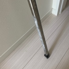 【無料譲渡】使用1年・突っ張り棒(最短105〜最長194cm)の画像