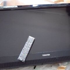 TOSHIBAテレビ　32インチ