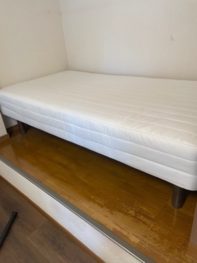 無印　脚付きマットレス　シングル　定価32,000円ほど
