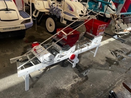 みのる産業　ポット電動播種機　播種、覆土機、床土掃出し装置付き