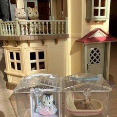 緊急値下げ！！クリスマスプレゼントに✨️シルバニアファミリー赤い屋根の大きなお家🎀の画像