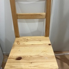 IKEA 木製チェアの画像