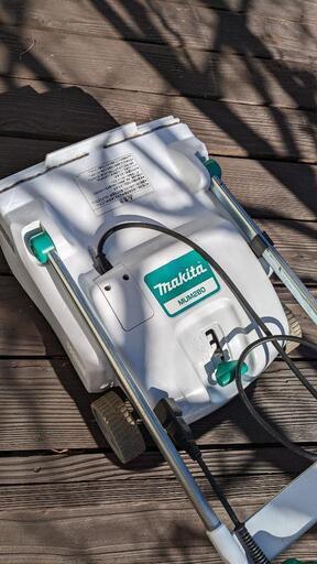 マキタ芝刈り機MUM280