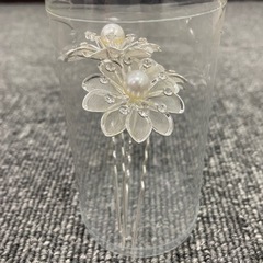 新品　未使用　ヘアアクセサリー　その他多数出品しております。の画像