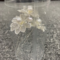 新品　未使用　ヘアアクセサリー　その他多数出品しております。の画像