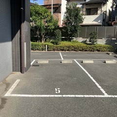 ☆仲介手数料0円！☆月極駐車場☆大阪市東住吉区杭全☆東部市場前☆0.9万円〜☆ - 大阪市