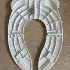 スリーコインズ　携帯補助便座　使用は1度のみの画像