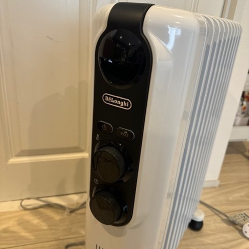 デロンギ アミカルドオイルヒーター