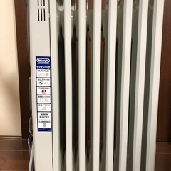 デロンギ社製　オイル密閉式ヒーター