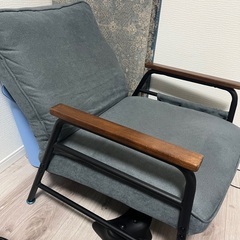 まじ頼む。1人掛けソファ　椅子の画像