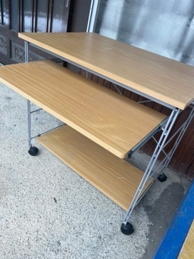 パソコン用テーブル