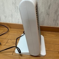 電気ストーブ　600w      2022年製の画像