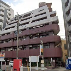 鴨池市民球場・市民庭球場・ファミマ・電停まで徒歩3分以内！ この...