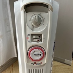 デロンギ　オイルヒーター　動作確認済みの画像