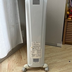 デロンギ　オイルヒーター　動作確認済みの画像
