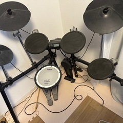 電子ドラム　譲ります。