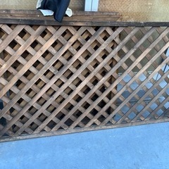 ベランダのラティスフェンスの画像