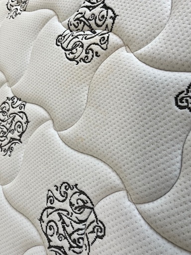 受付終了【マットレス】Sealy、ダブルサイズ、2/3〜8引取り可能な方