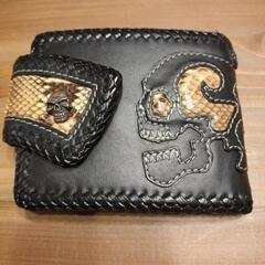 【引渡し予定】二つ折り財布   スカル パイソン 《美品 》