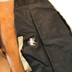 スノーボードケースの画像