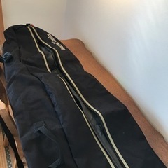 スノーボードケースの画像