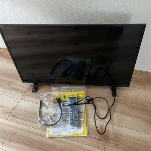 テレビ　東芝　REGZA 32S24 2022年製
