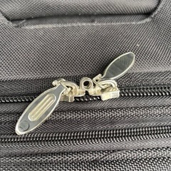 中古 キャスター付きスーツケース キャリーケース ブラック 2024/01/24の画像