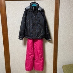 値下げ　スキーウェア　スノーボード　雪遊び　140 中古