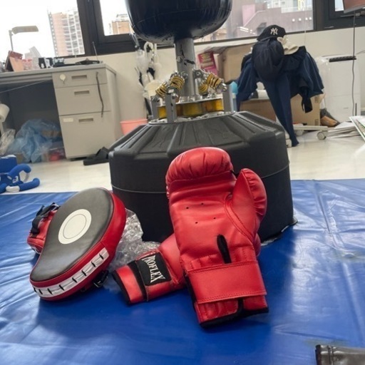 スタンド式サンドバッグ(女子プロの方からいただいたもの)