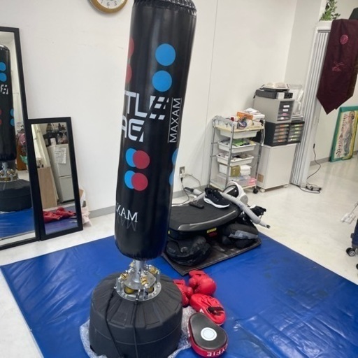 スタンド式サンドバッグ(女子プロの方からいただいたもの)